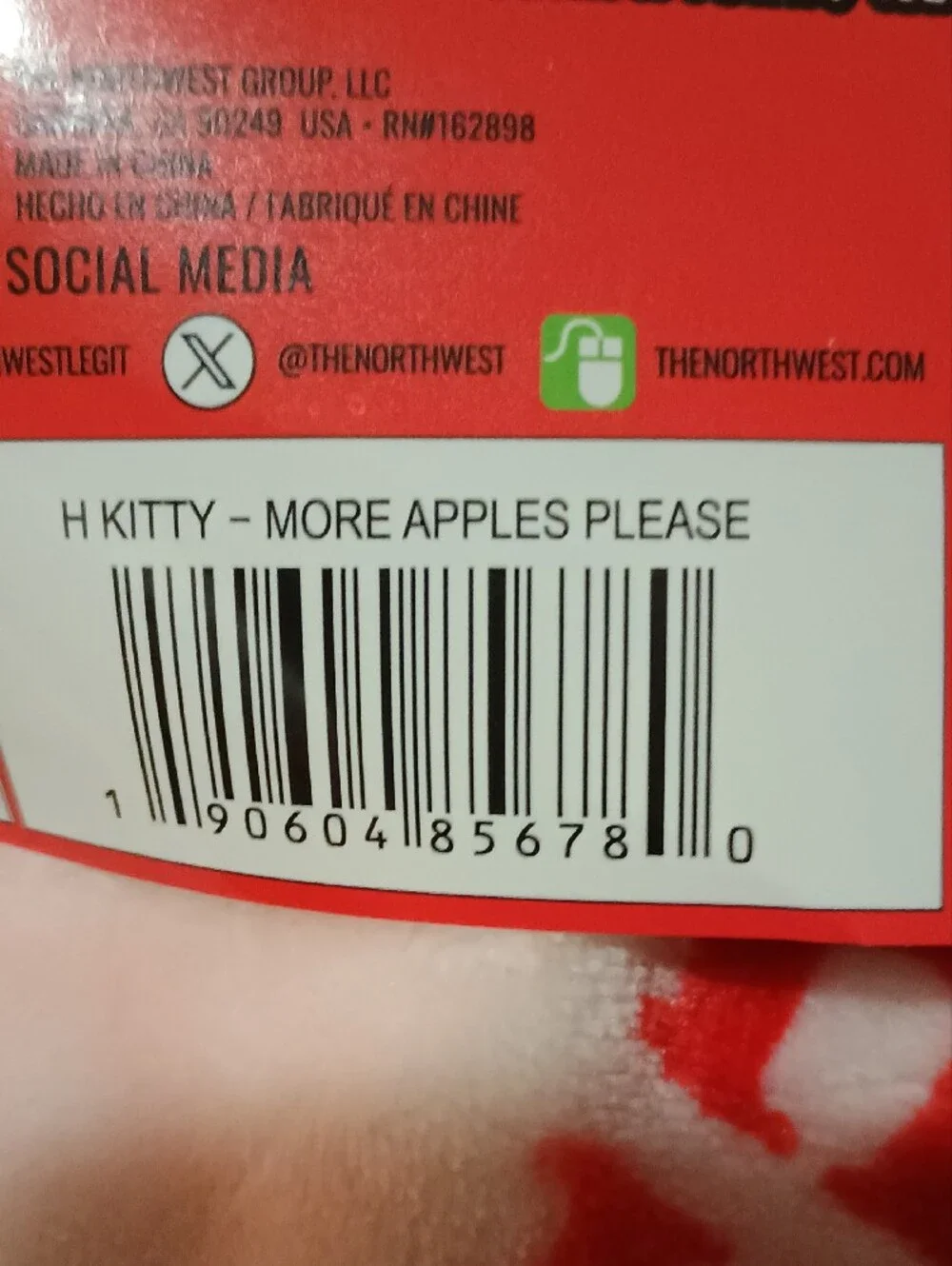 NWTS Hello Kitty More Apples Please Cloud Throw Blanket Pink 60x70 Viral